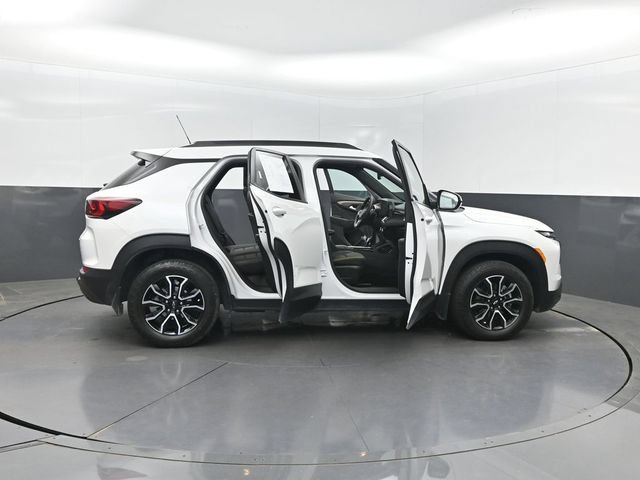 Used 2024 Chevrolet TrailBlazer ACTIV w/ Convenience Package FWD image 39