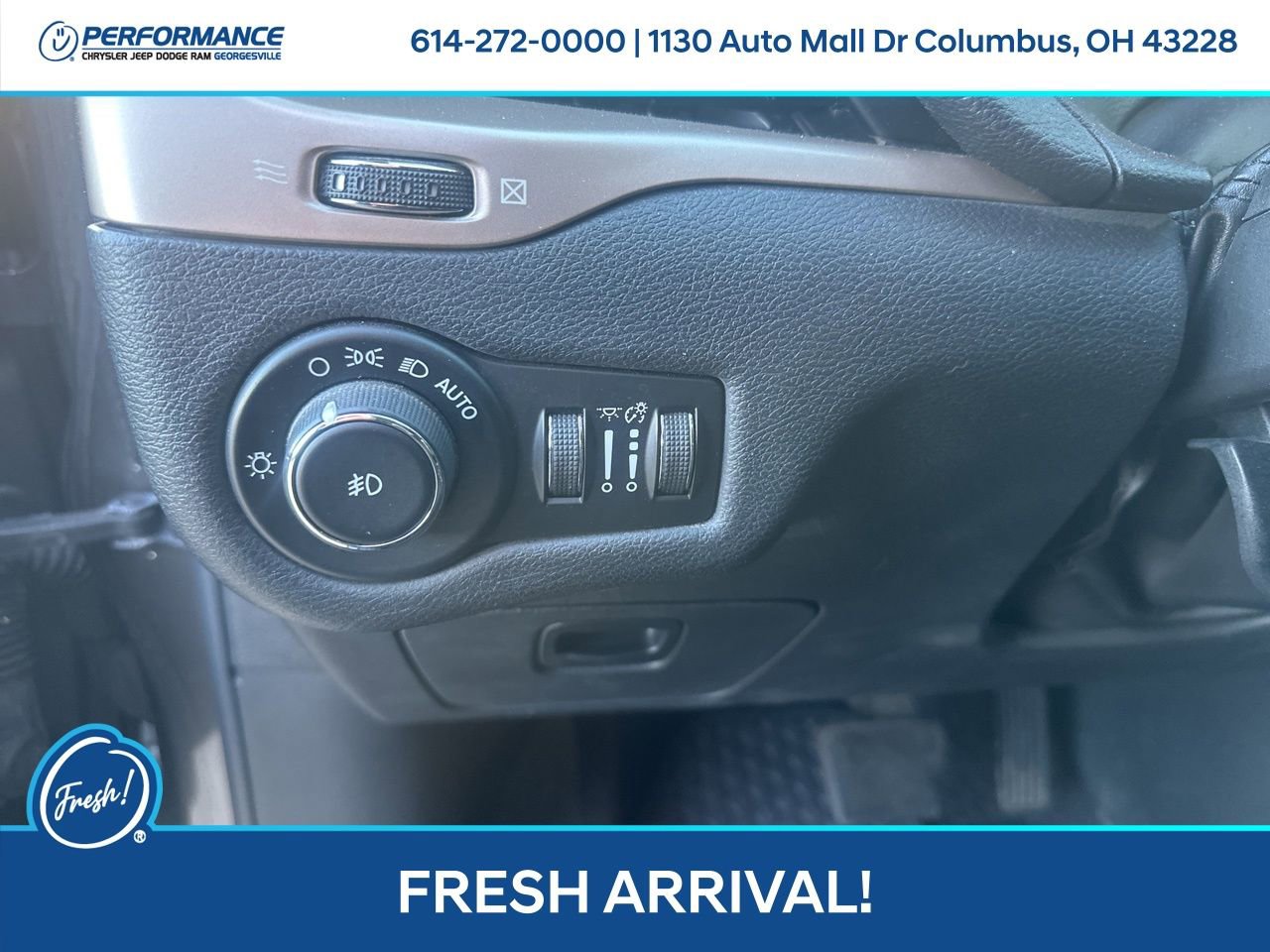 Used 2016 Jeep Cherokee Latitude w/ Cold Weather Group image 14