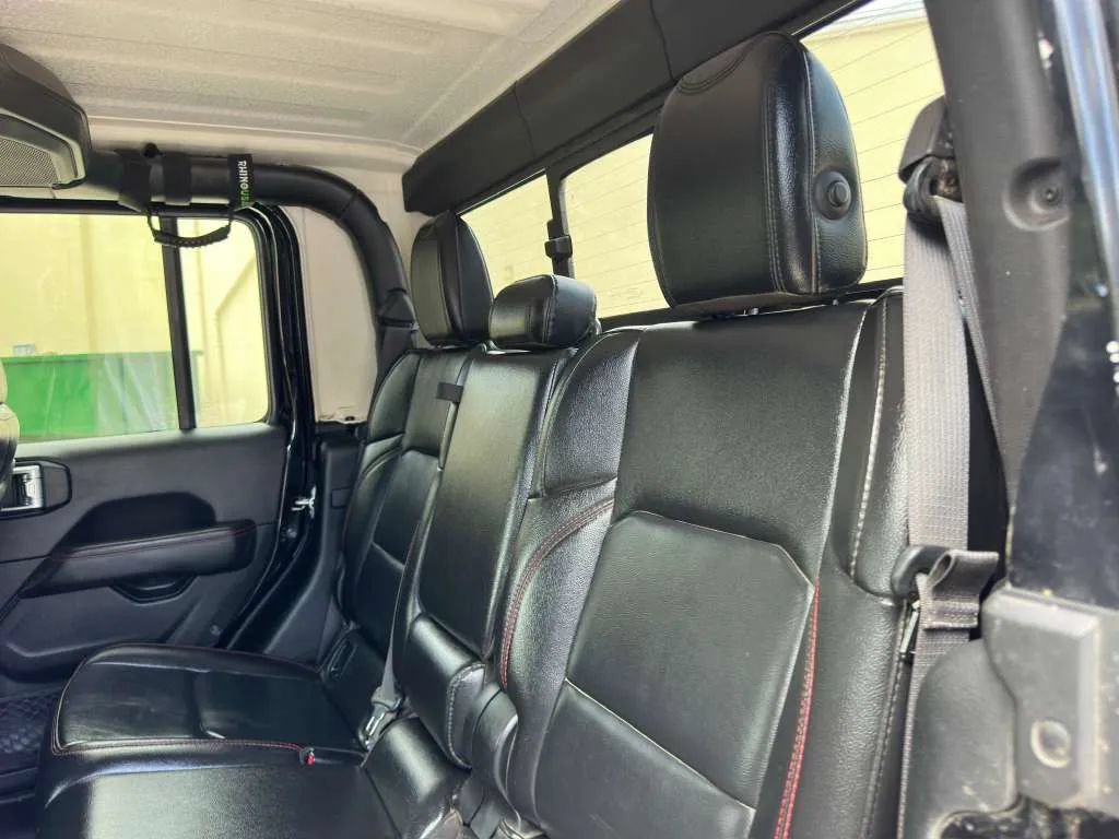 Used 2021 Jeep Gladiator Rubicon AWD/4WD image 9
