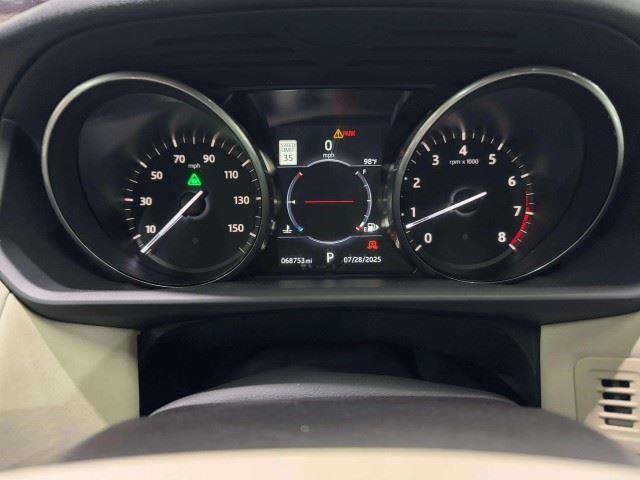 Used 2017 Land Rover Discovery HSE AWD/4WD image 26