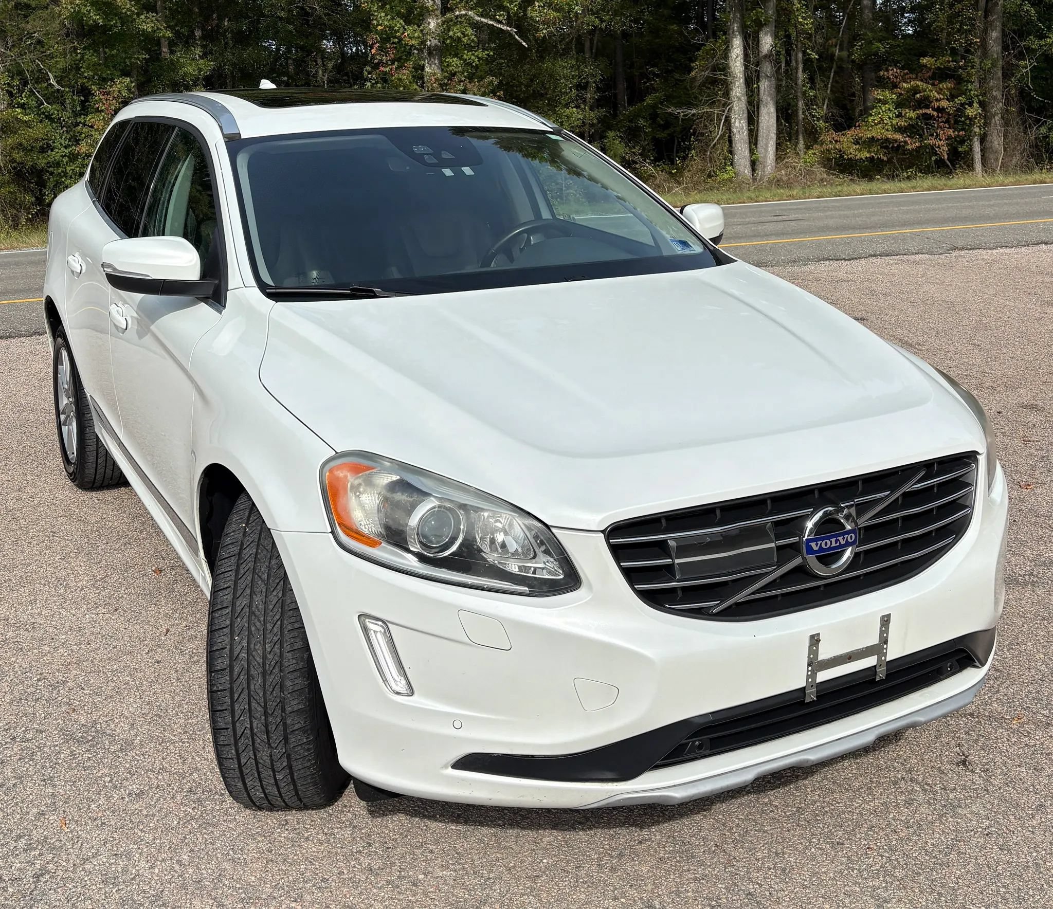 Used 2016 Volvo XC60 T6 Platinum AWD/4WD image 7