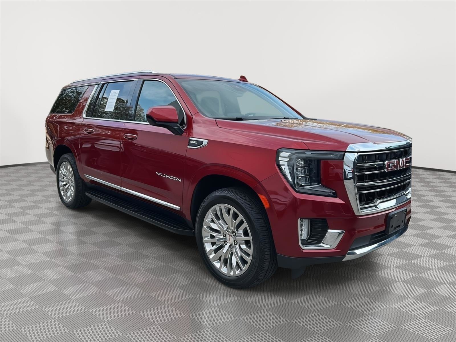 Used 2023 GMC Yukon XL SLT image 7