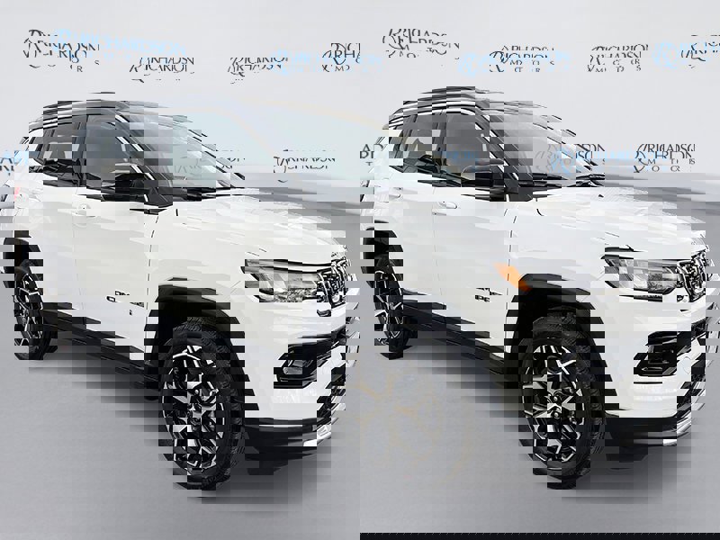 New 2026 Jeep Compass Limited image 3