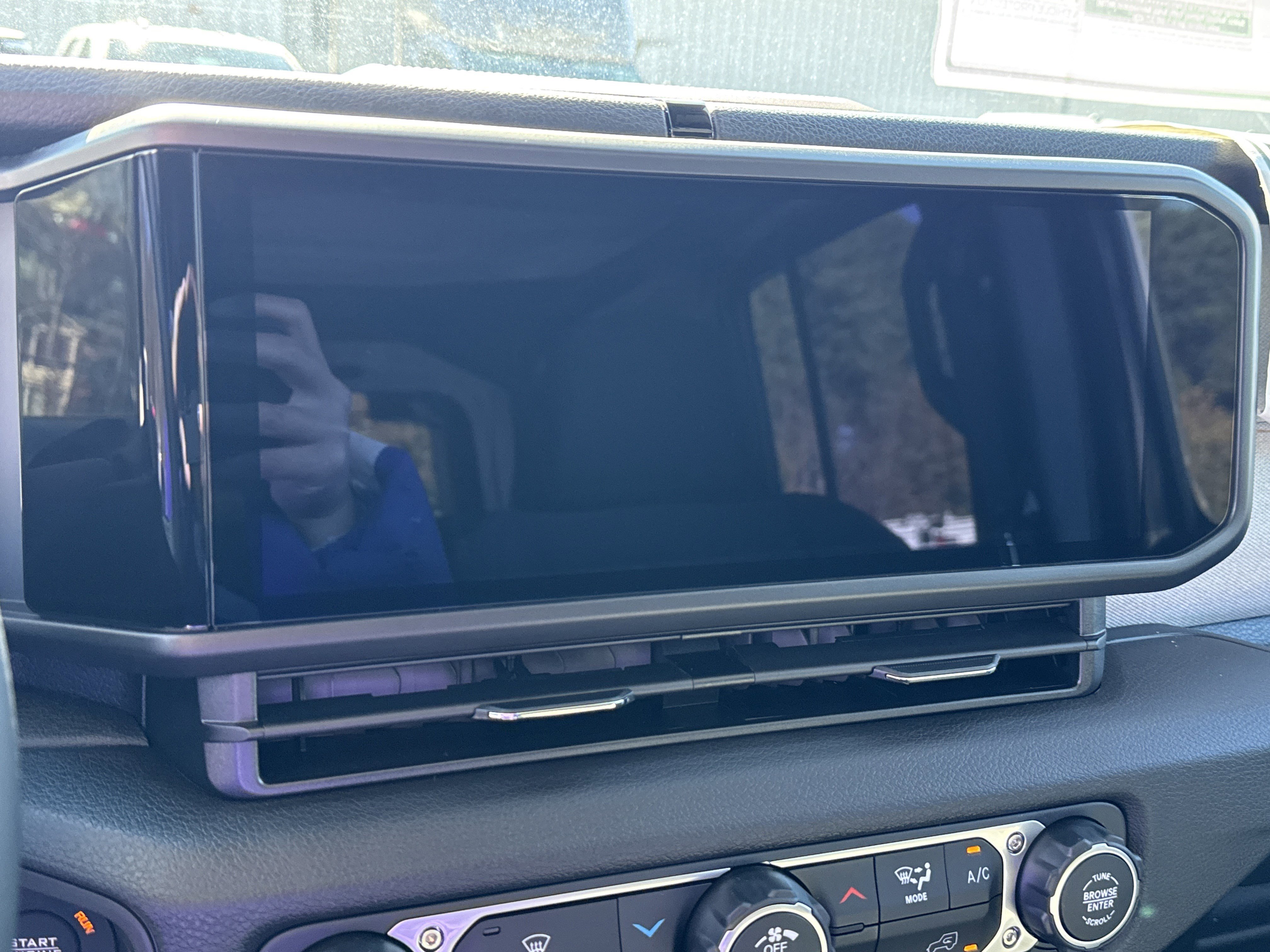 New 2025 Jeep Wrangler Sport S AWD/4WD image 32