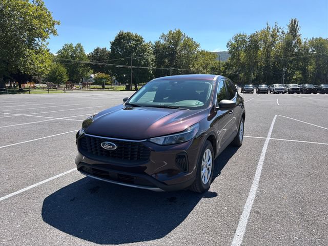 Used 2023 Ford Escape Active w/ Tech Pack #1 AWD/4WD image 5