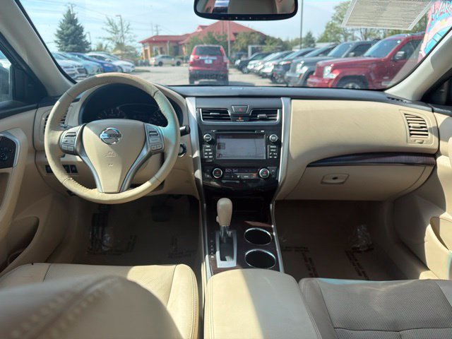 Used 2014 Nissan Altima 2.5 SL w/ Technology Package FWD image 7