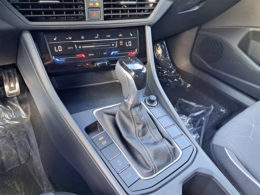 New 2025 Volkswagen Jetta Sport image 9