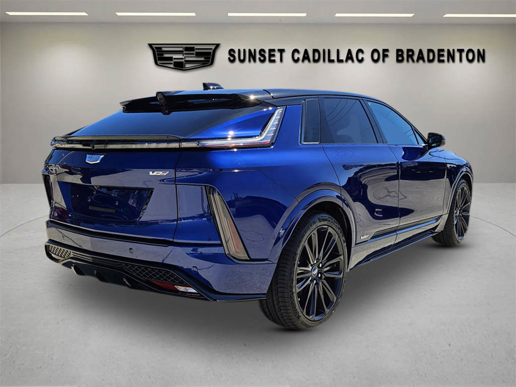 New 2026 Cadillac Lyriq V image 7