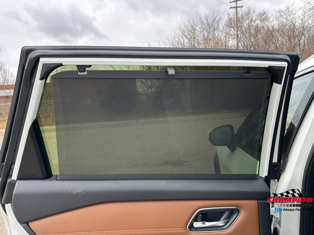 Used 2024 Nissan Rogue Platinum w/ Platinum Premium Package image 26