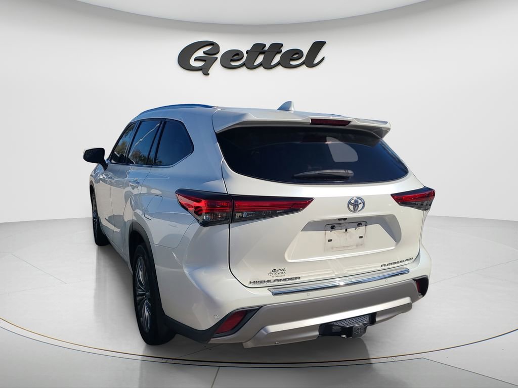 Used 2021 Toyota Highlander Platinum image 32