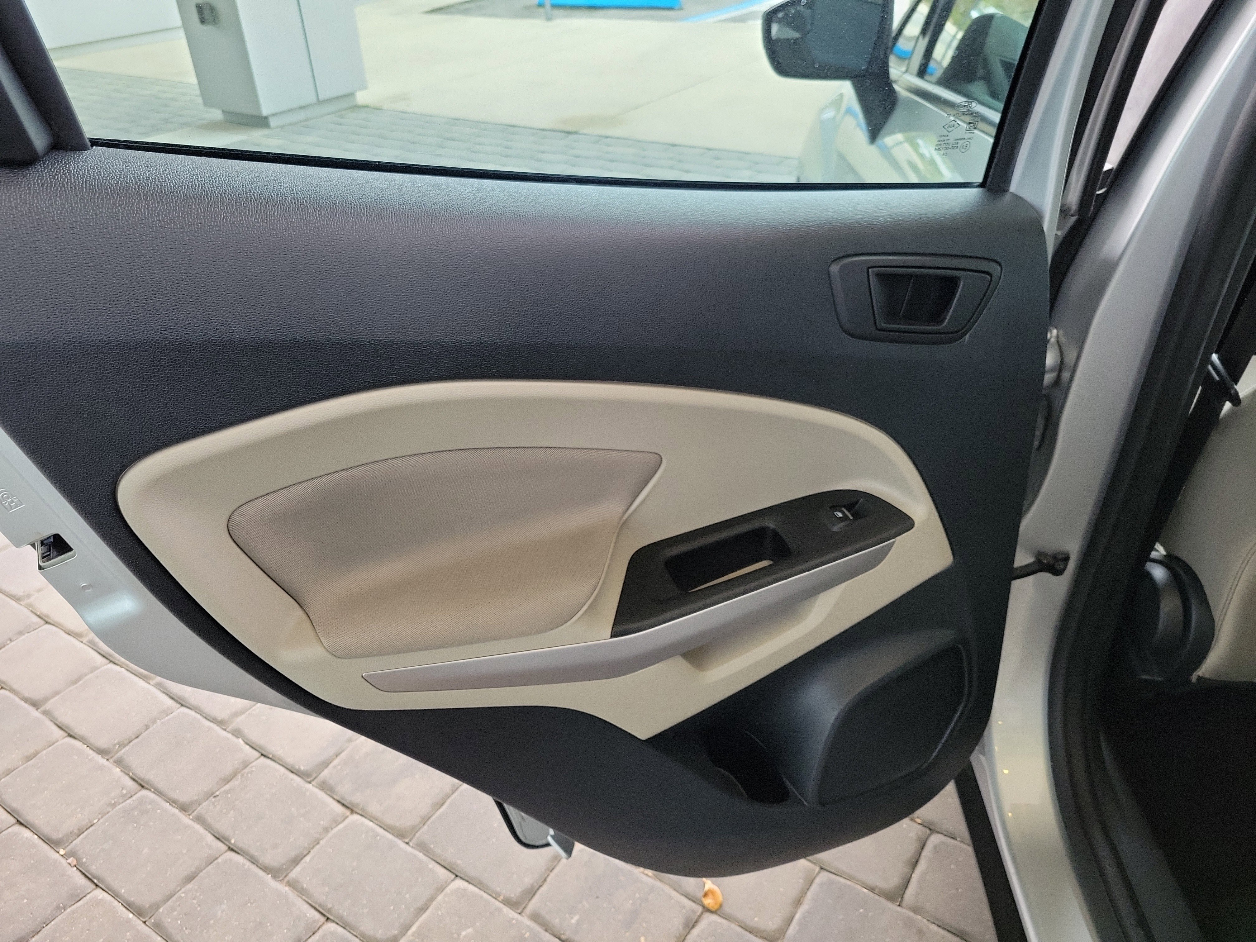 Used 2021 Ford EcoSport S image 28