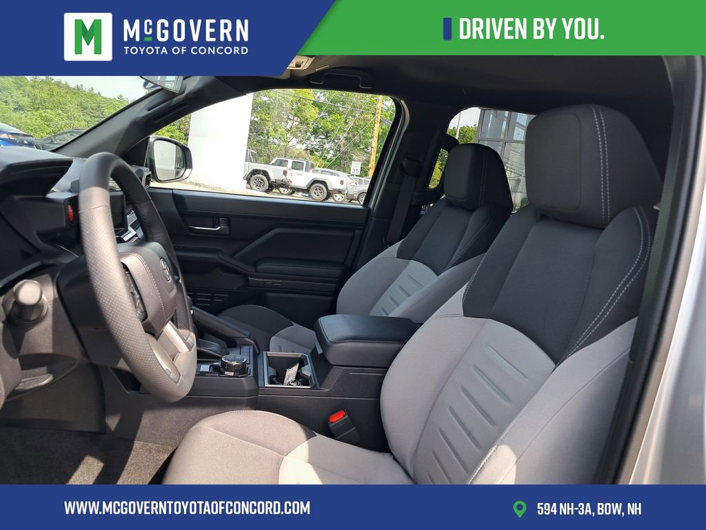 Used 2025 Toyota Tacoma TRD Sport AWD/4WD image 14