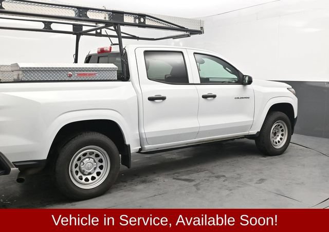 Used 2024 Chevrolet Colorado W/T w/ Safety Package RWD image 8