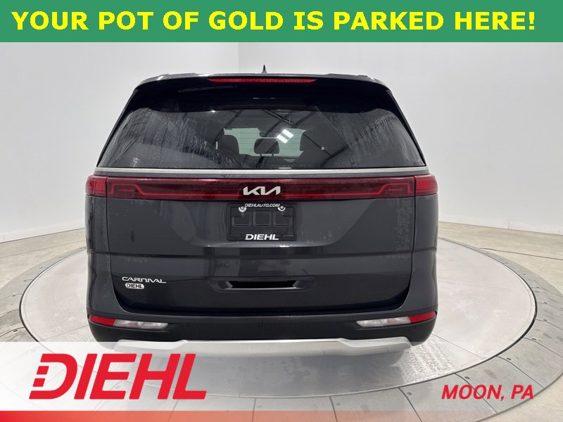 Used 2024 Kia Carnival SX Prestige image 6