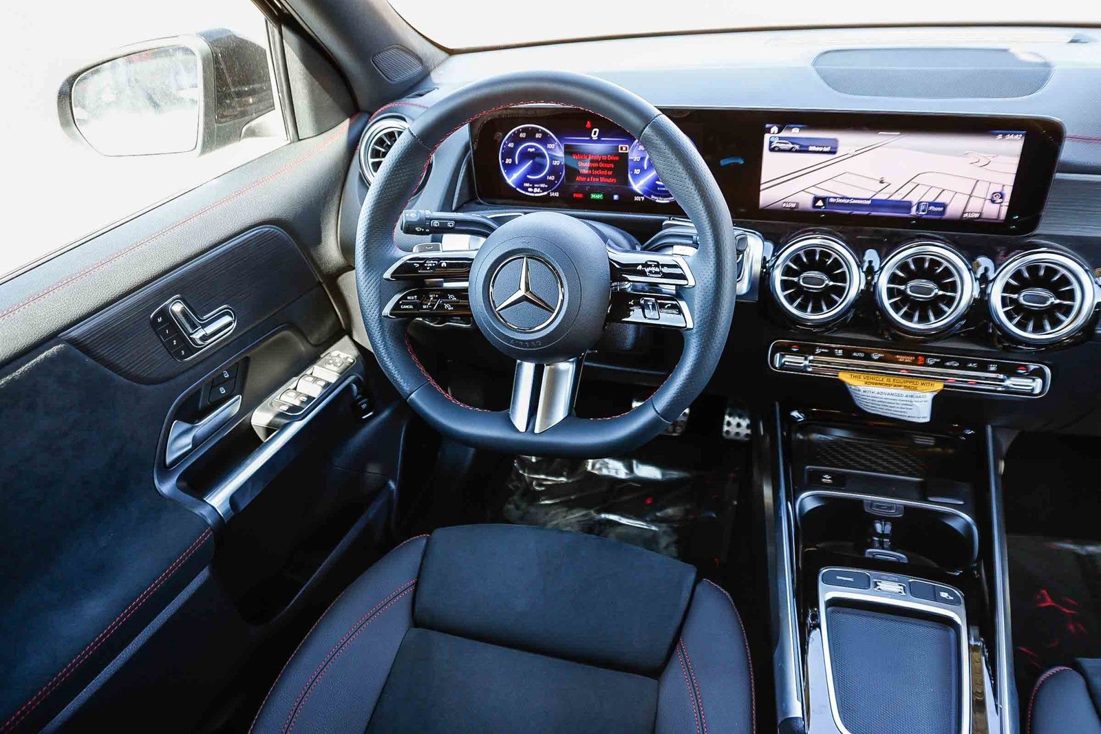 Used 2024 Mercedes-Benz EQB 300 4MATIC image 14