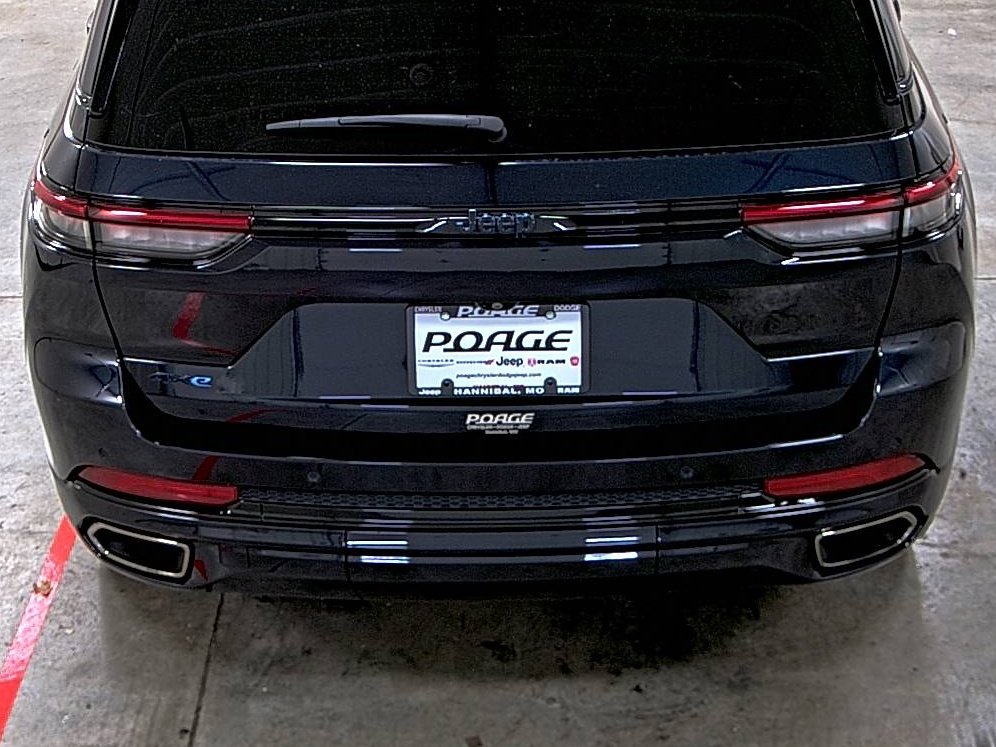 Used 2024 Jeep Grand Cherokee Limited 4xe image 11