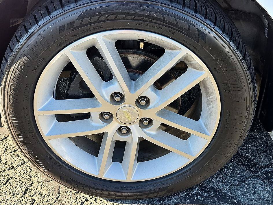 Used 2012 Chevrolet Impala LTZ FWD image 10