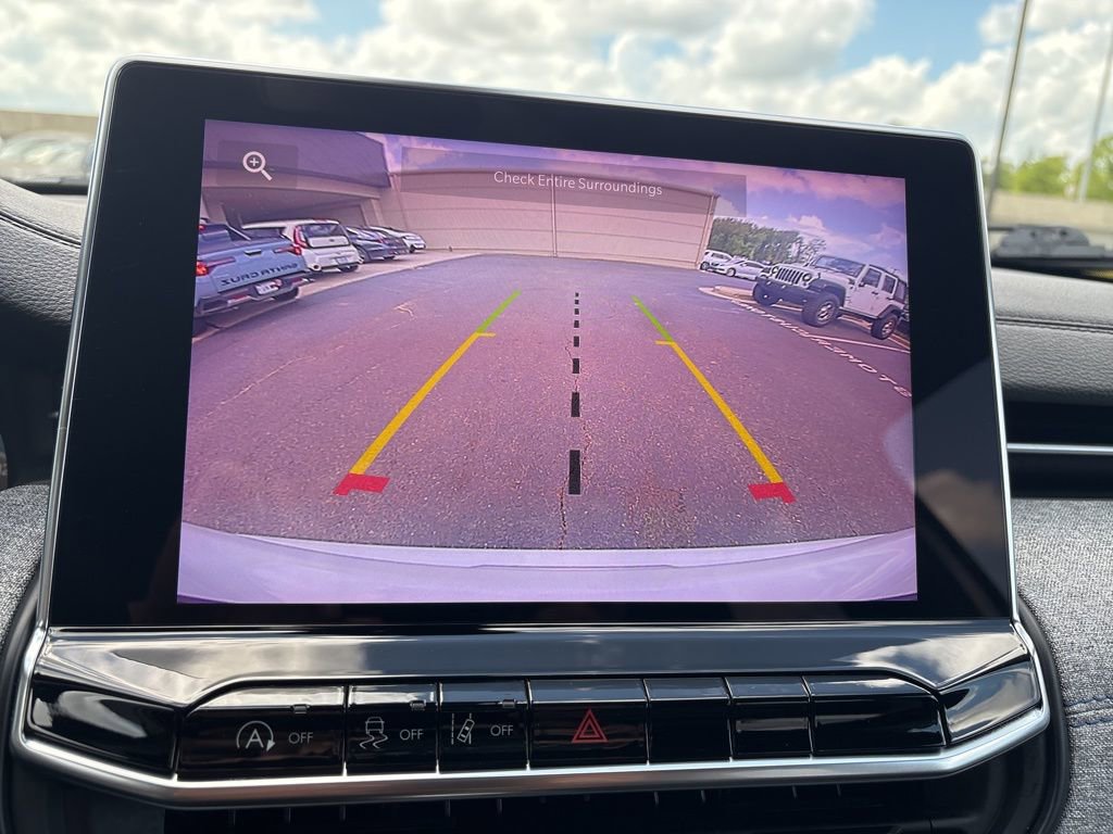 Used 2024 Jeep Compass Latitude image 21