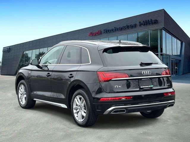 Used 2023 Audi Q5 2.0T Premium w/ Convenience Package image 4