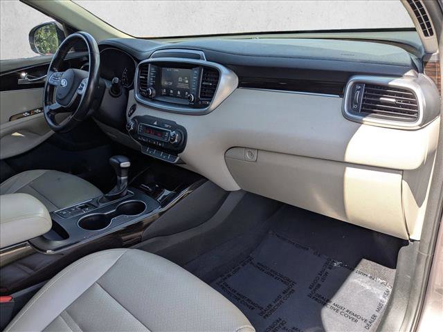 Used 2019 Kia Sorento EX image 19
