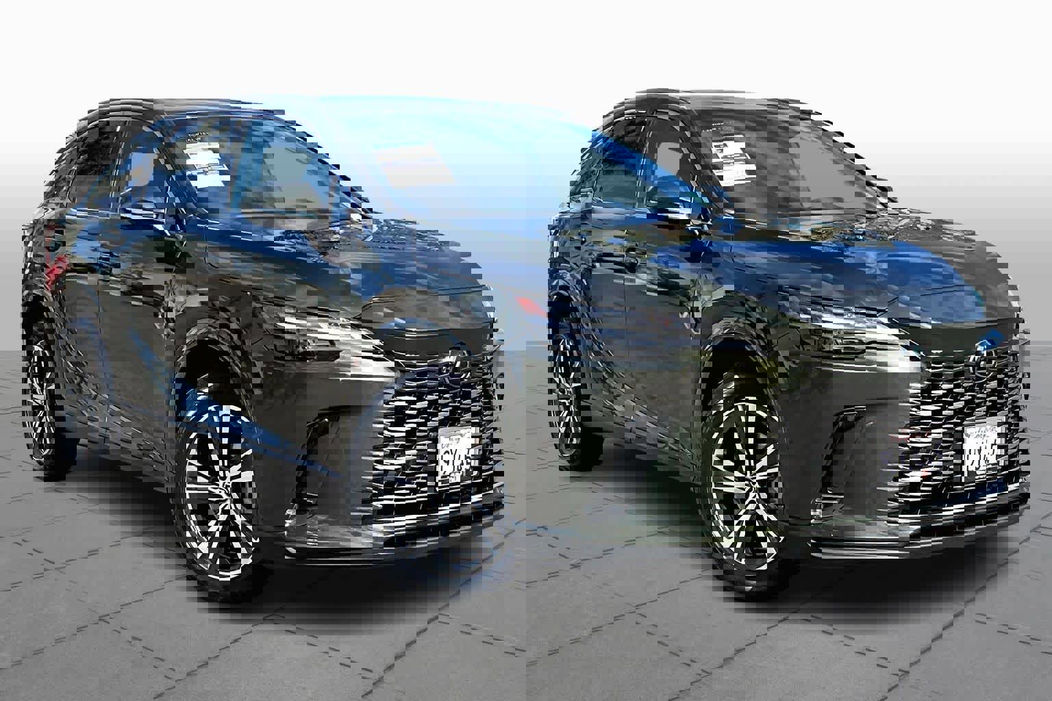 Used 2024 Lexus RX 350 Premium w/ Convenience Package image 2