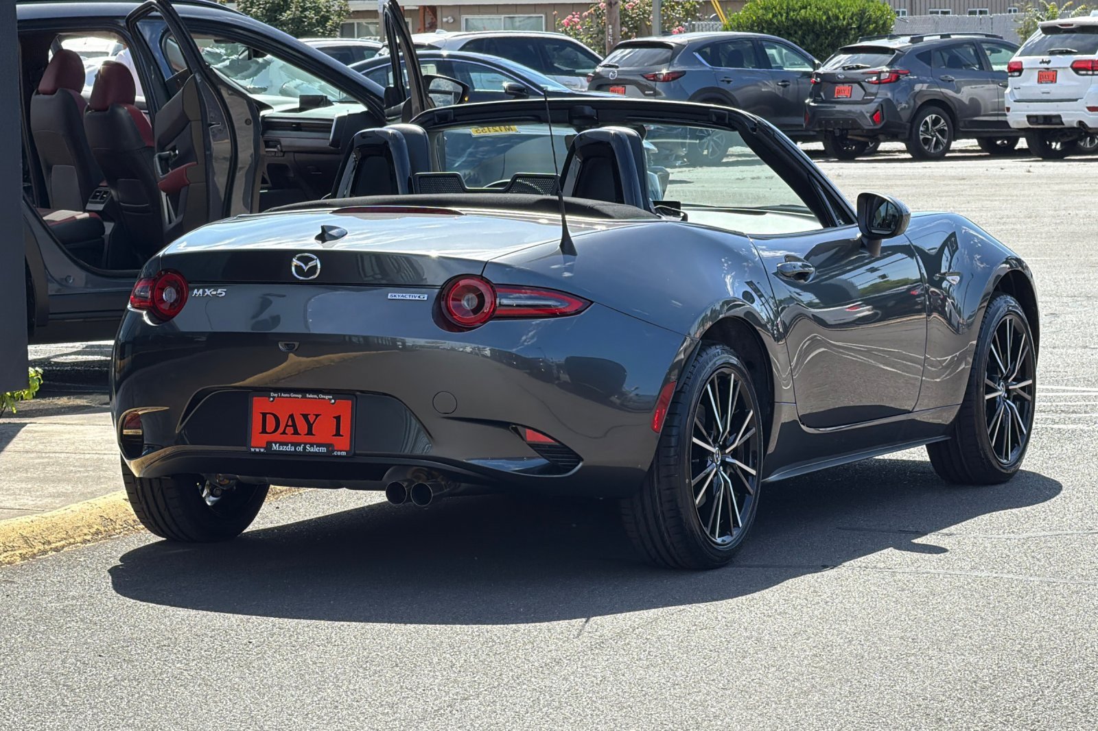 New 2026 MAZDA MX-5 Miata Grand Touring w/ Weather Package RWD image 4