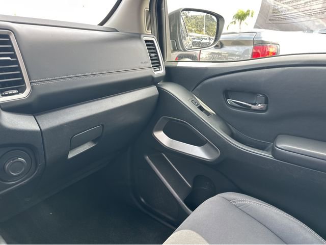 Used 2023 Nissan Frontier SV image 18