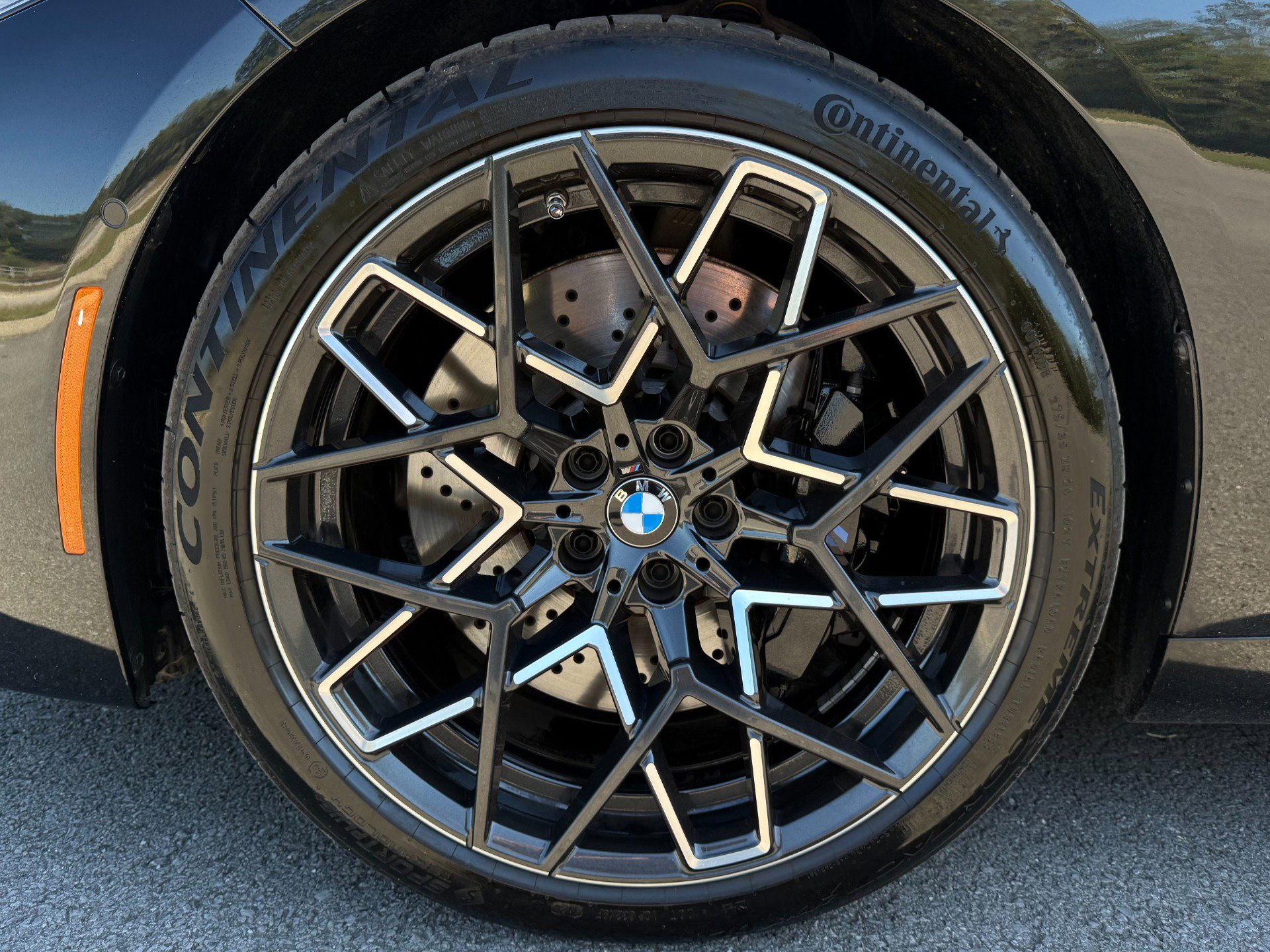 Used 2025 BMW M8 Competition image 53