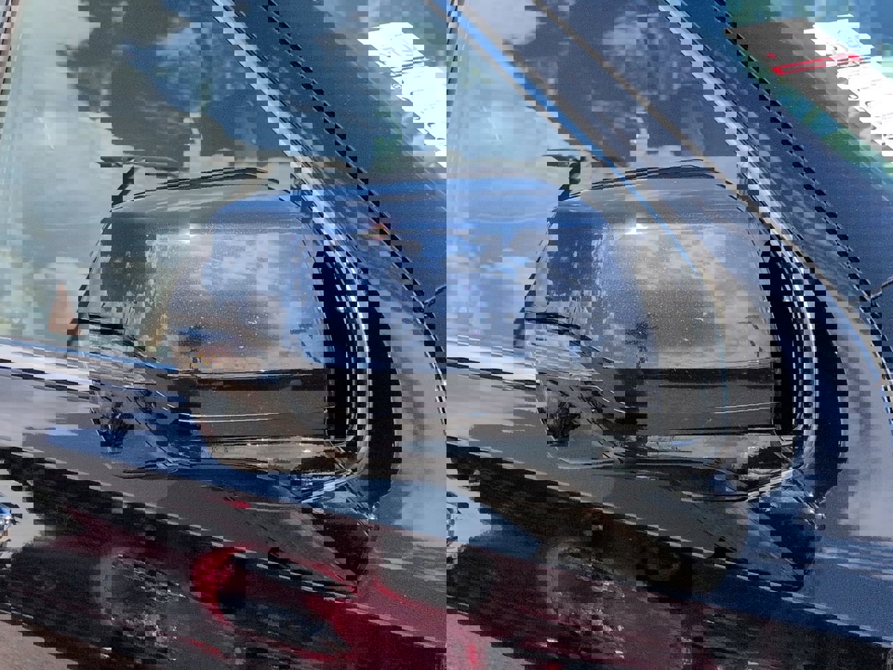 Used 2023 GMC Yukon Denali Ultimate image 12