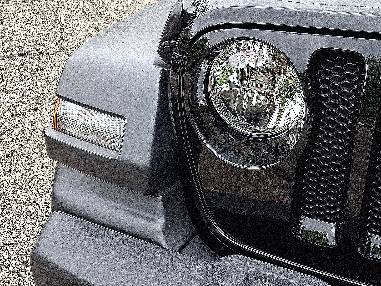 Certified 2023 Jeep Wrangler Unlimited Sport AWD/4WD image 10