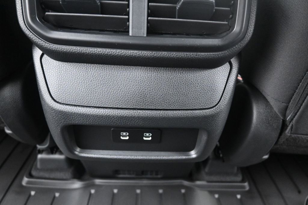 New 2026 Honda Pilot Sport image 10