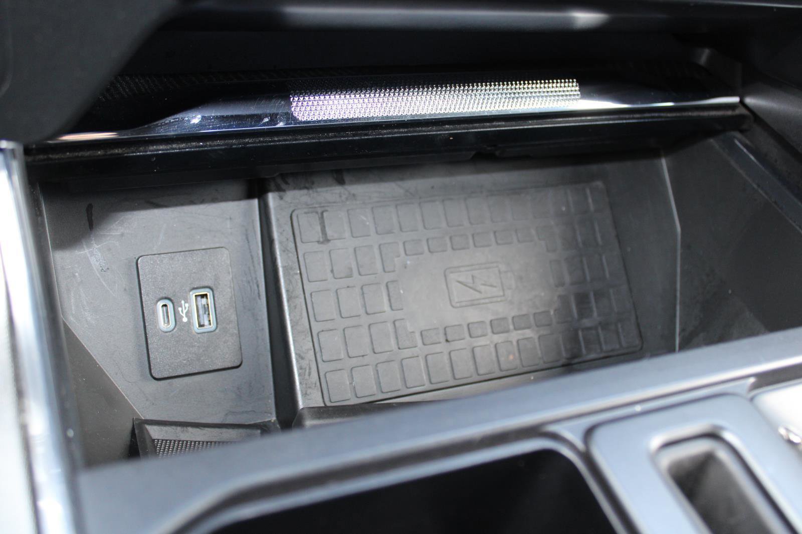 Used 2022 Ford F150 Platinum w/ Equipment Group 701A High image 27