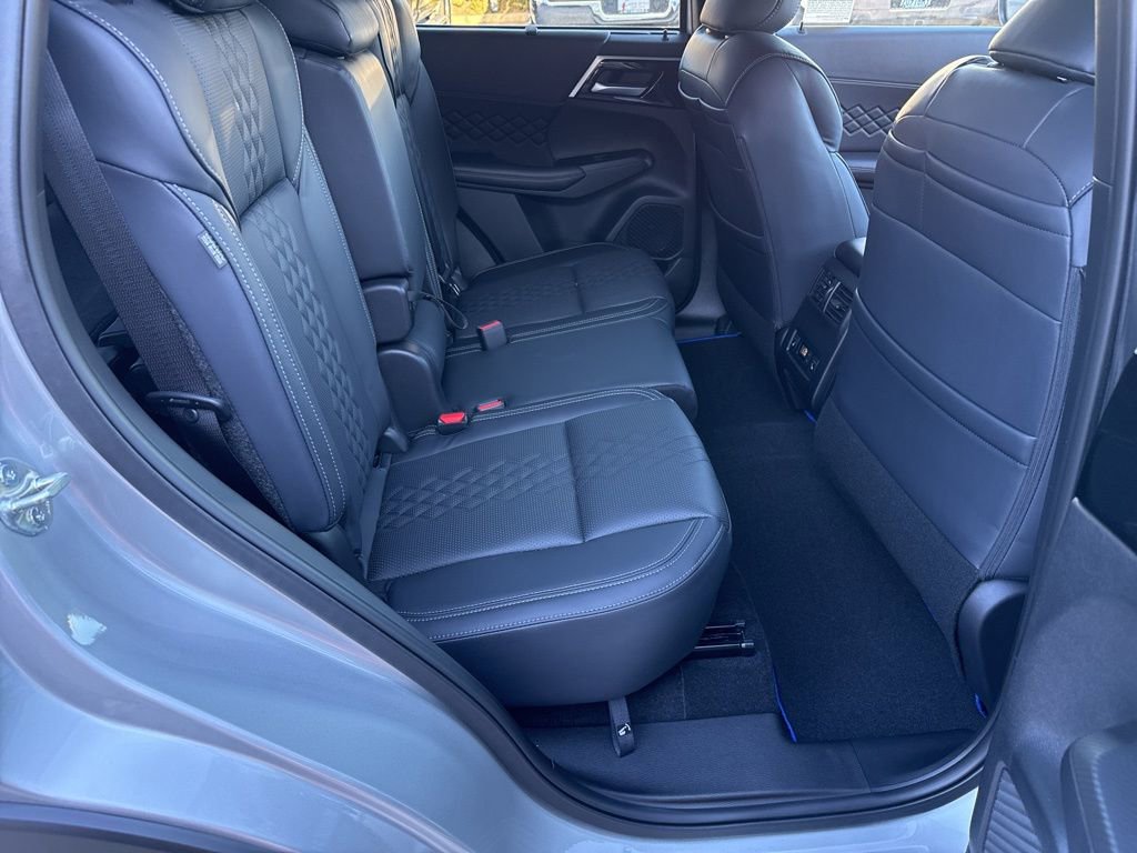 New 2025 Mitsubishi Outlander SEL Black Edition AWD/4WD image 25
