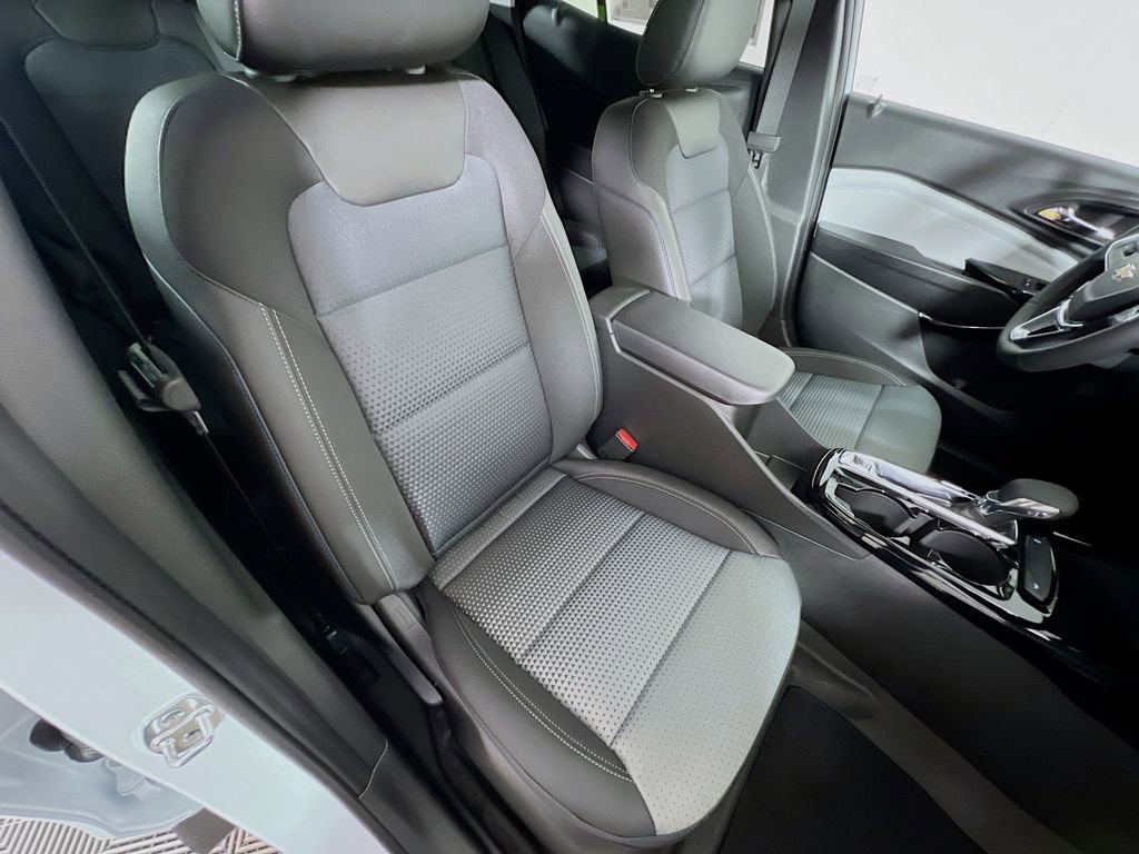 New 2026 Chevrolet Trax LT w/ Driver Confidence Package image 26