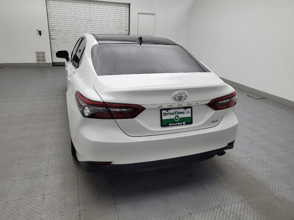 Used 2021 Toyota Camry XLE FWD image 6