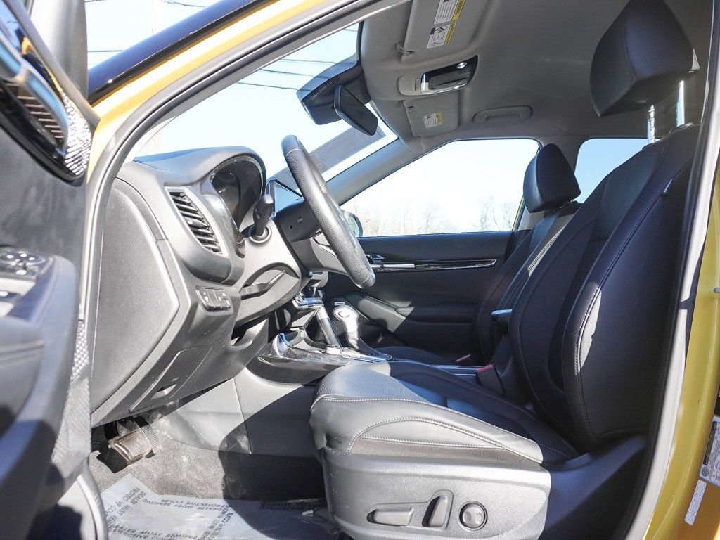 Used 2023 Kia Seltos SX image 33
