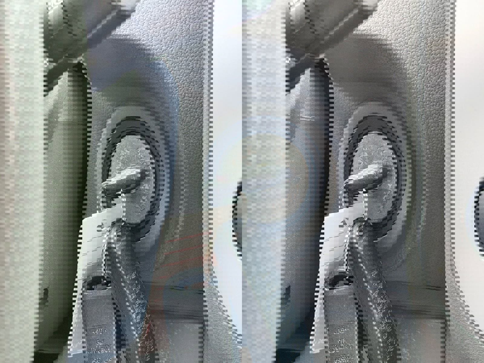 Used 2019 Nissan Frontier SV image 24