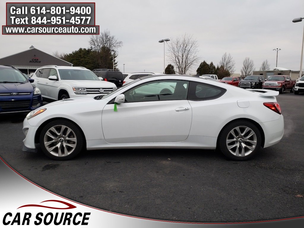 Used 2015 Hyundai Genesis 3.8 image 7