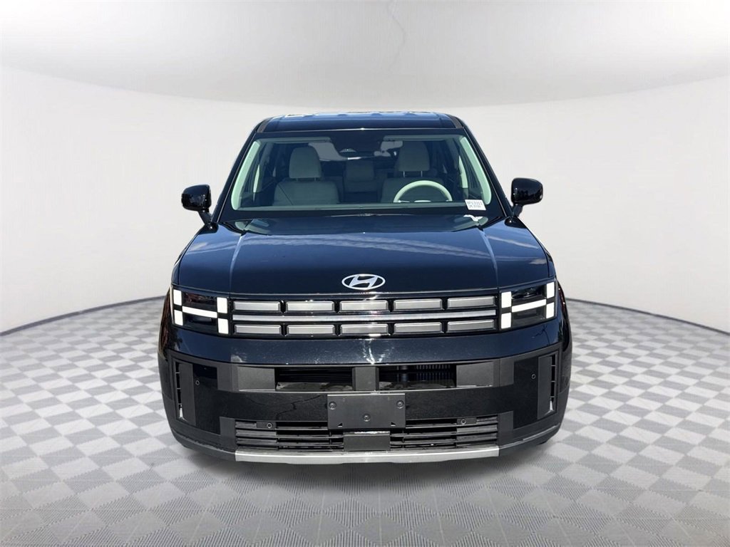 Used 2024 Hyundai Santa Fe SE image 2