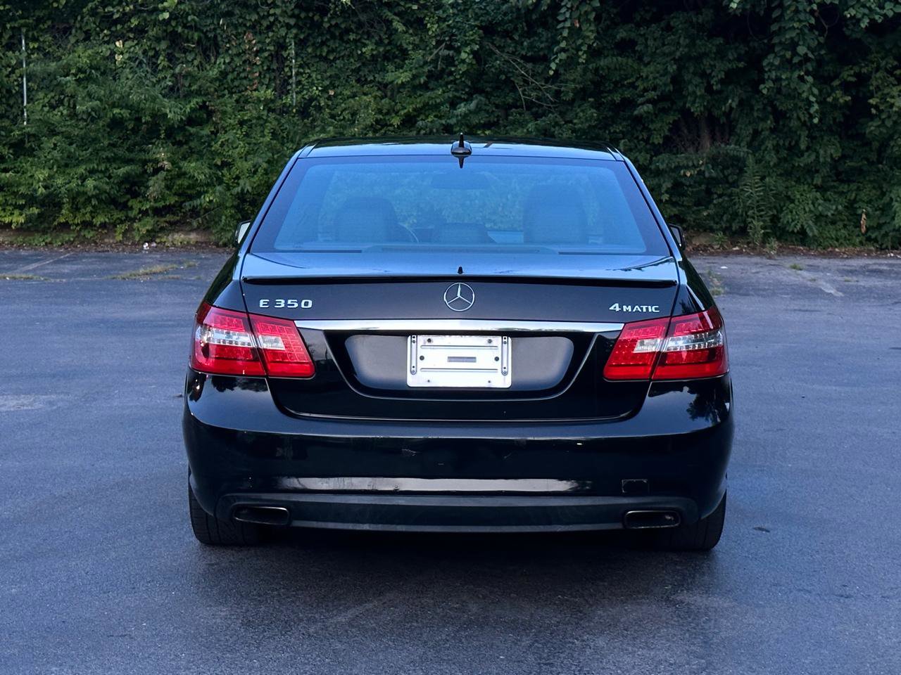 Used 2012 Mercedes-Benz E 350 4MATIC Sedan image 9