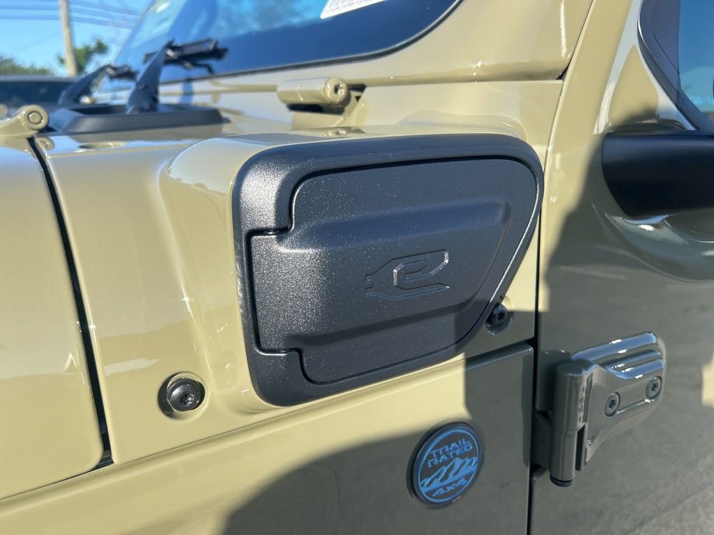 New 2025 Jeep Wrangler Unlimited Rubicon 4xe w/ Safety Group image 21