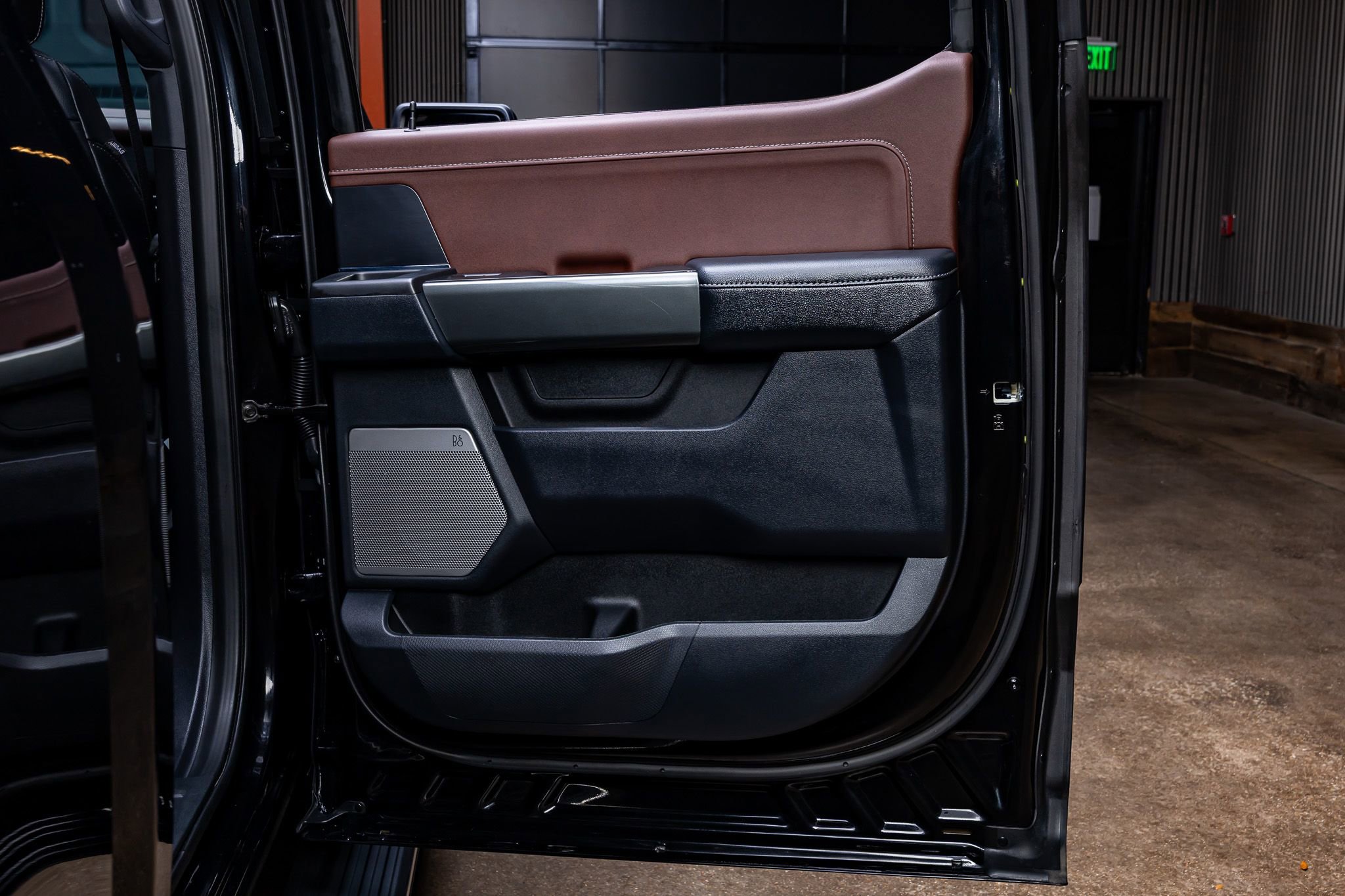 Used 2023 Ford F150 Lariat w/ Equipment Group 502A High image 38