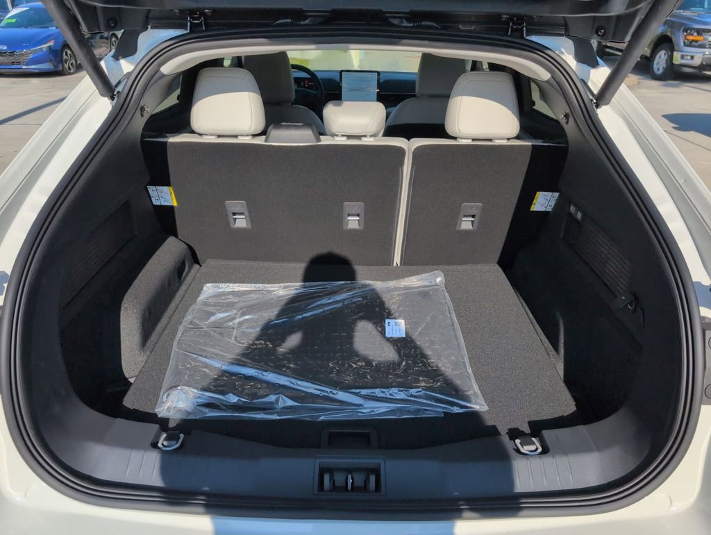 New 2025 Ford Mustang Mach-E Premium image 25