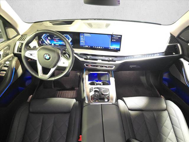 Used 2026 BMW X7 xDrive40i AWD/4WD image 9