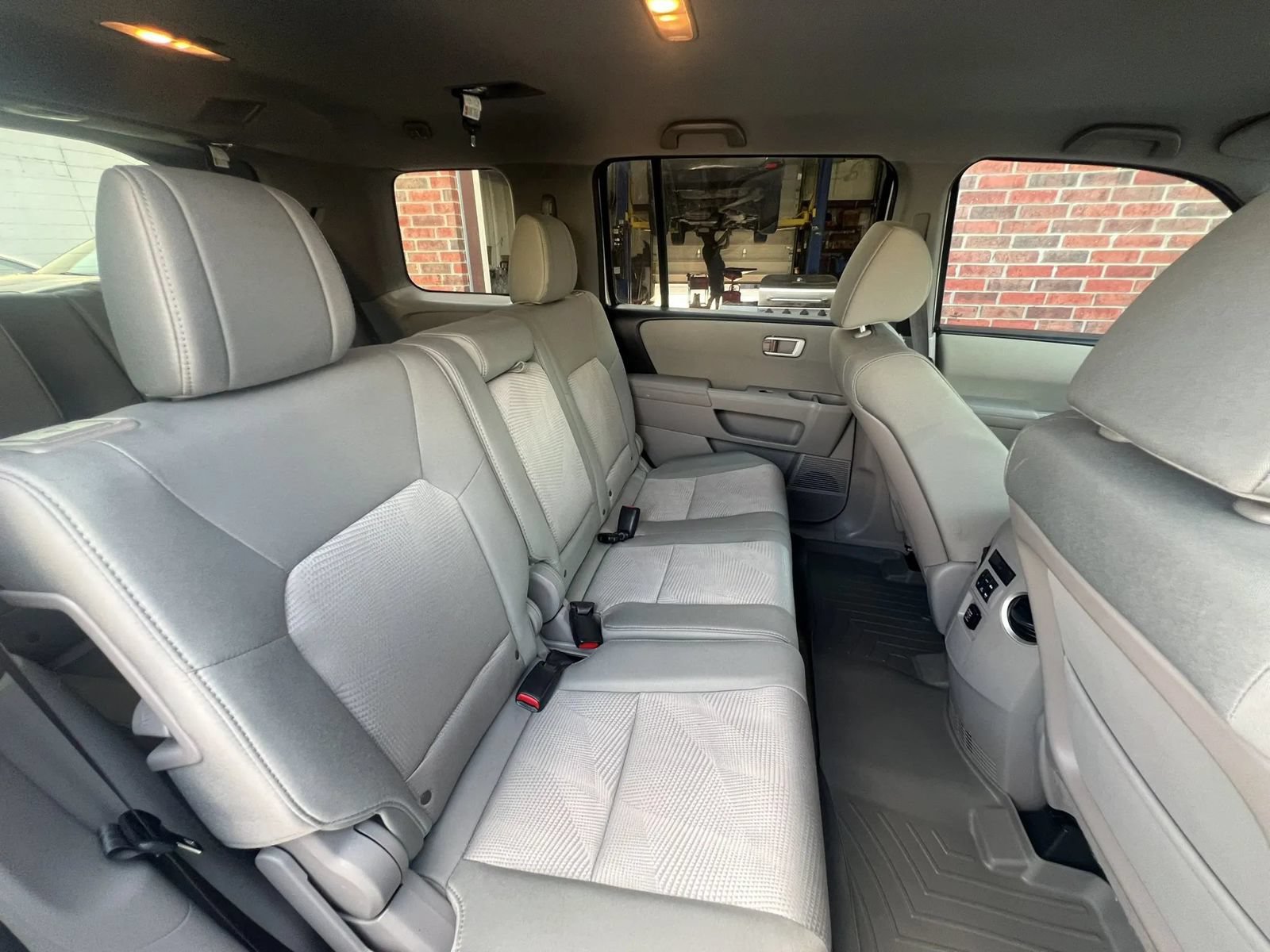Used 2015 Honda Pilot LX image 33