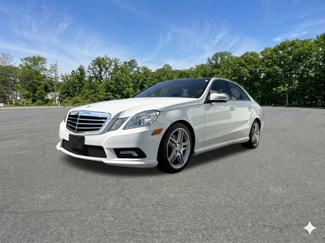 Used 2011 Mercedes-Benz E 350 4MATIC Sedan image 4