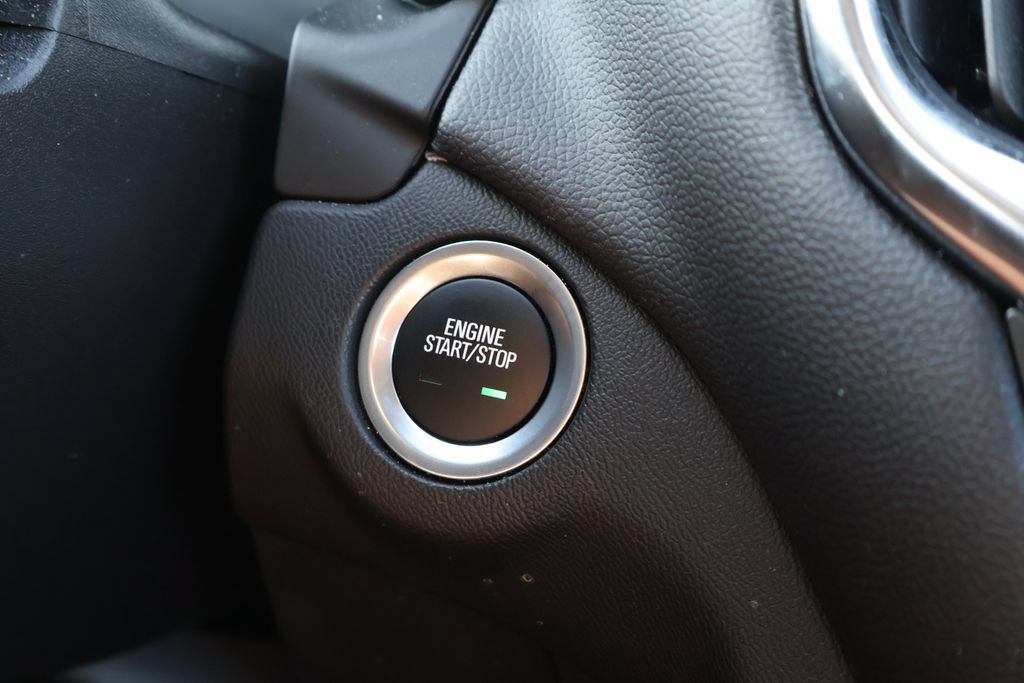 Used 2024 Chevrolet Equinox LT FWD image 31