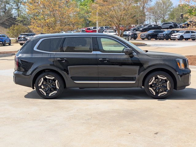Used 2024 Kia Telluride EX w/ EX Captain's Chair Package image 6
