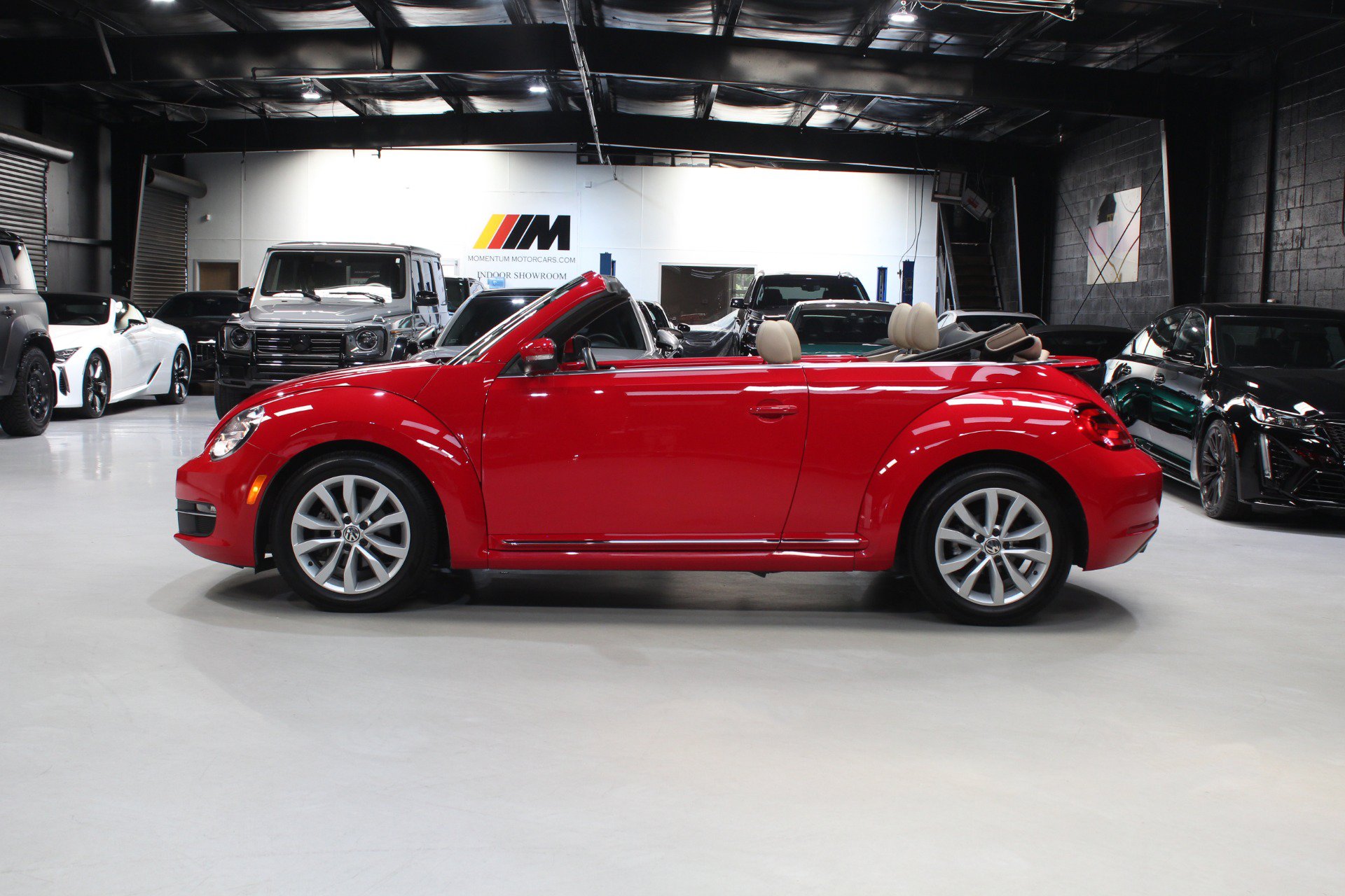 Used 2014 Volkswagen Beetle TDI FWD image 3