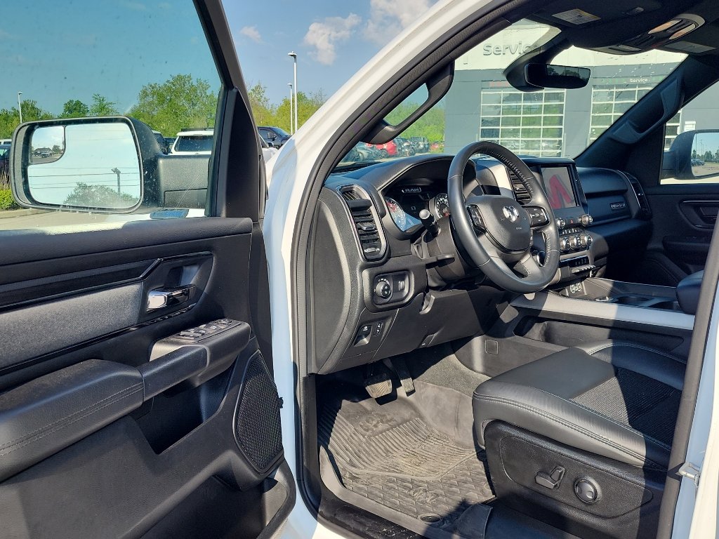 Used 2023 RAM 1500 Big Horn AWD/4WD image 9